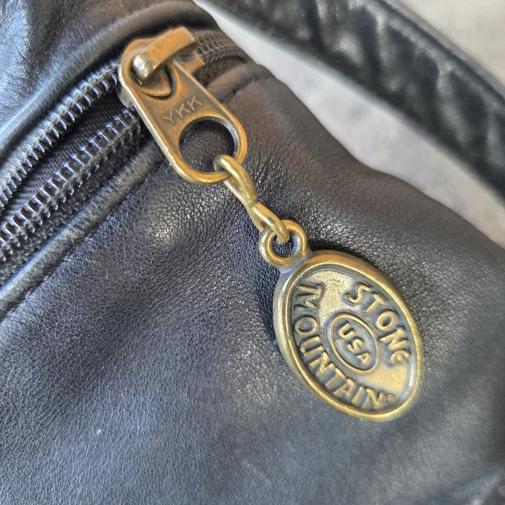 Stone Mountain Accessories Black Leather Shoulder Bag